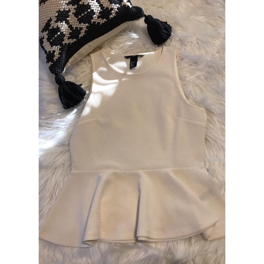 H&M • Peplum Top